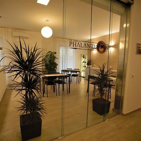 Phalanthos Taranto Bed and Breakfast Exteriör bild