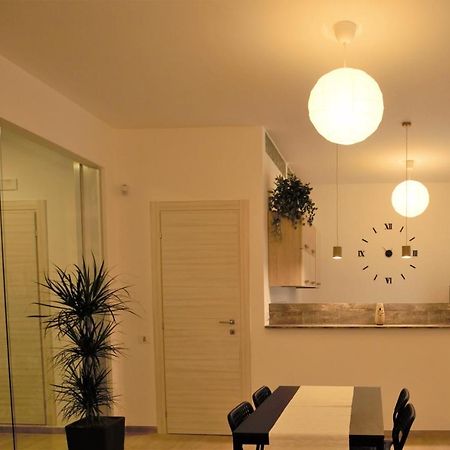 Phalanthos Taranto Bed and Breakfast Exteriör bild