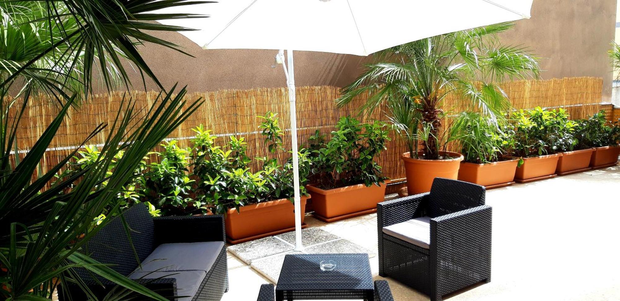 Phalanthos Taranto Bed and Breakfast Exteriör bild
